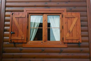 ventanas de madera ventajas e inconvenientes